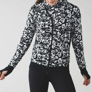 Lululemon Floral Cozy Cuddle Up Full Zip Jacket Fleur Sombre White Black Size S